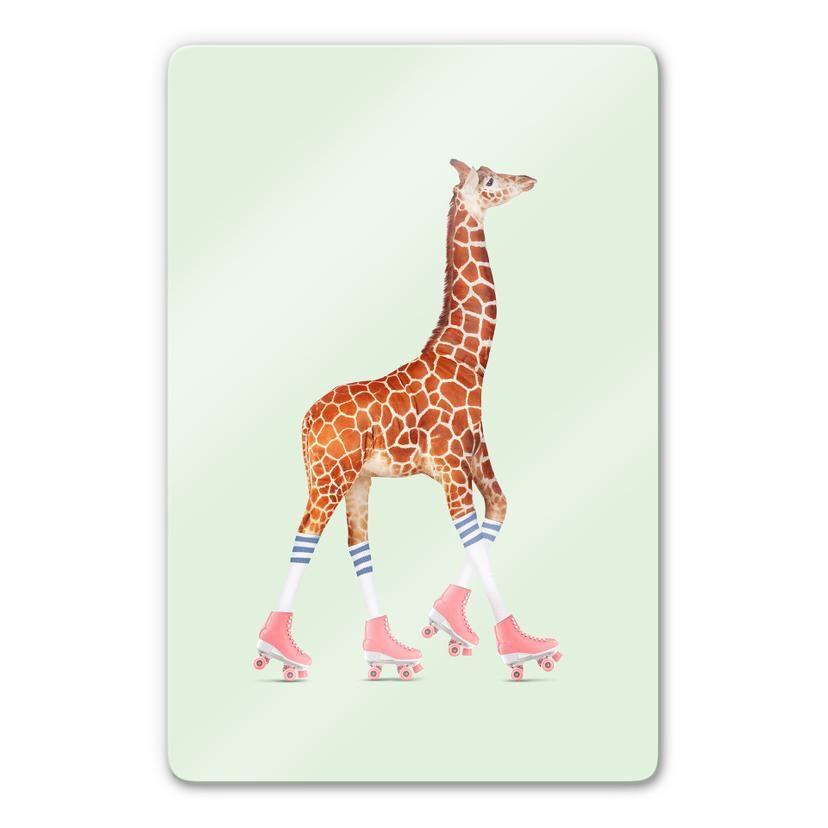Tableau en verre Loose - Girafe faisant du patin à roulettes