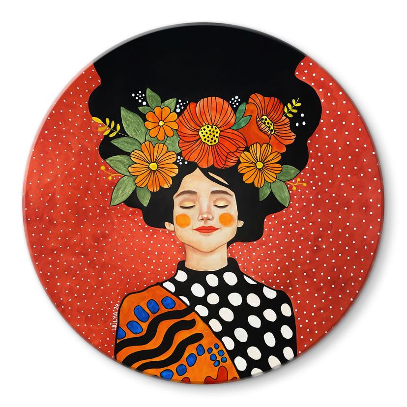 Glasbillede - Smilende kvinde med orange blomster - Hülya - Rund