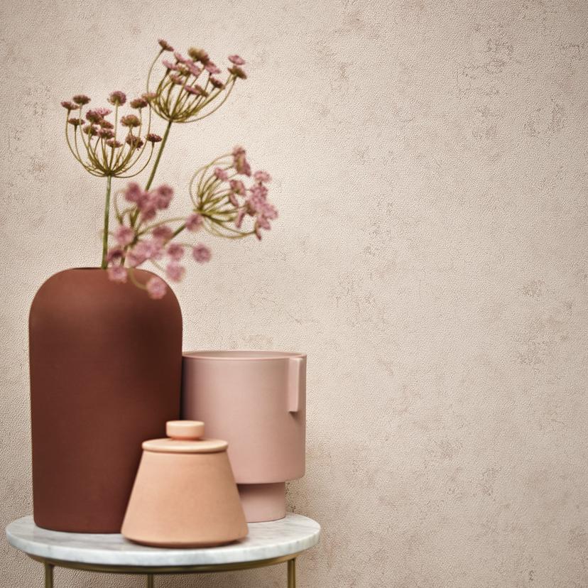 Ikke-vævet tapet i et moderne gipslook med beige, rød struktur
