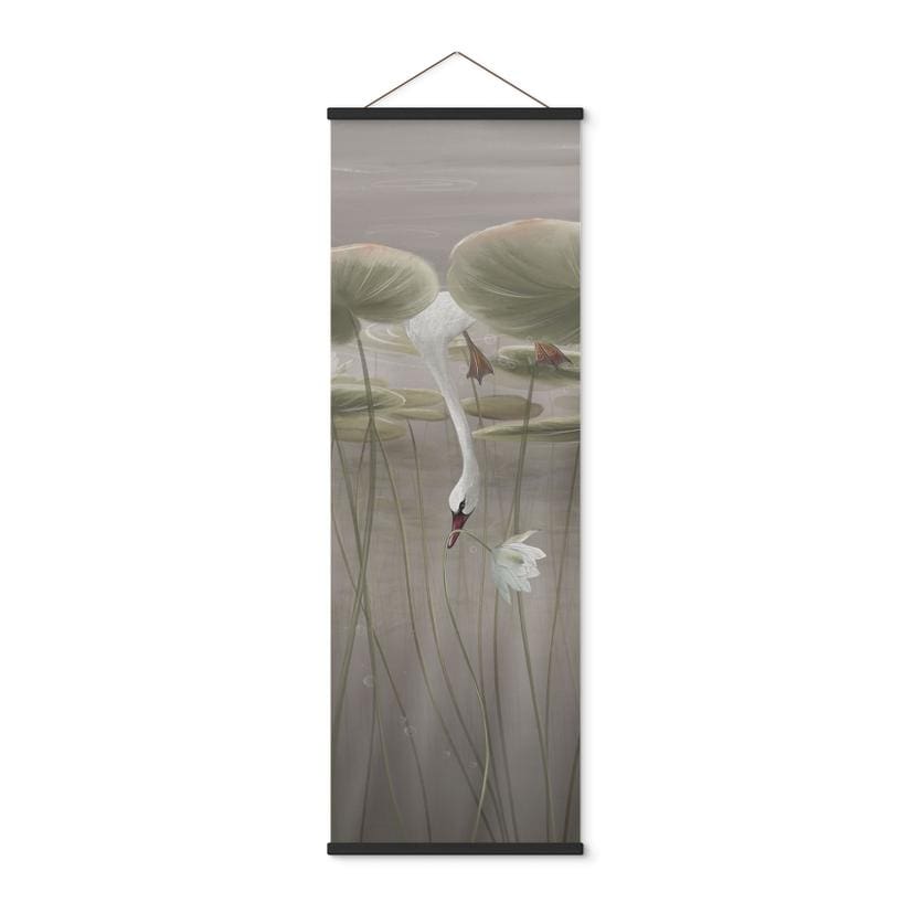 Textielposter lotusbloemen met zwaan in water in grijs - Ms Tiff - Panorama