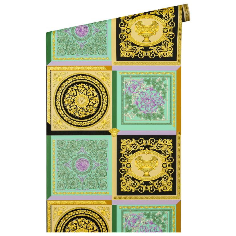 Carta da parati design Versace in tessuto non tessuto oro e verde con motivi a viticcio barocco