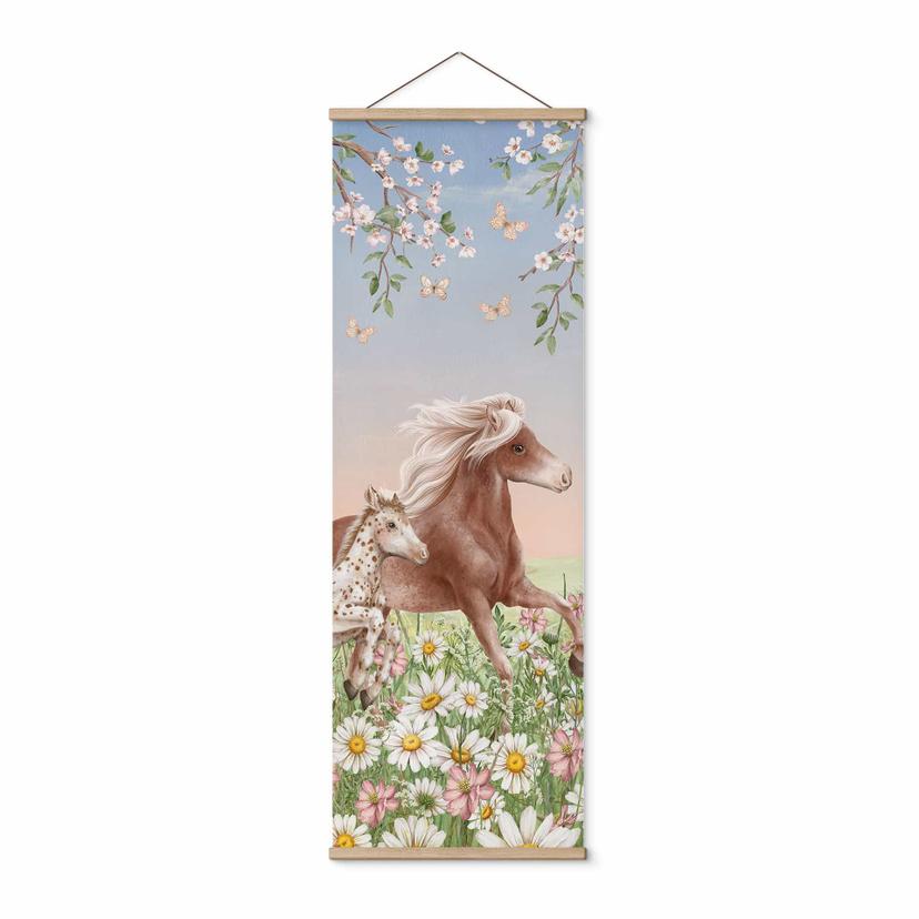 Póster de tela Caballos en el prado de flores - Kikki Belle - Panorama