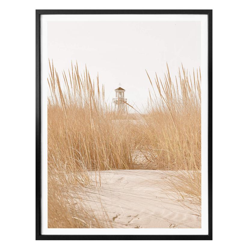 Póster faro en la hierba de las dunas