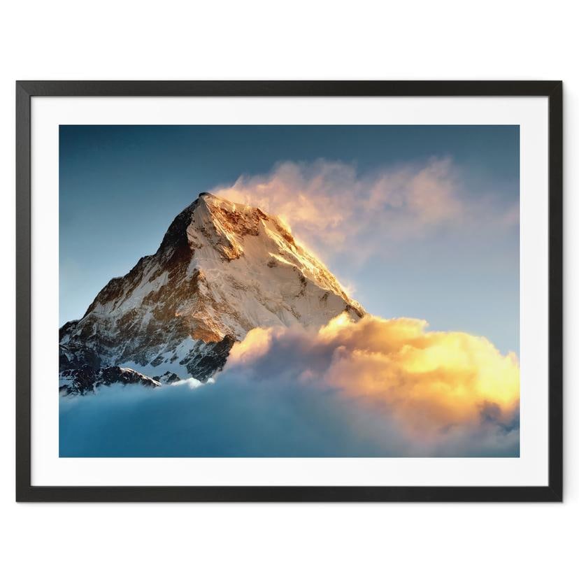 Póster Amanecer sobre la montaña nevada - Annapurna Himal