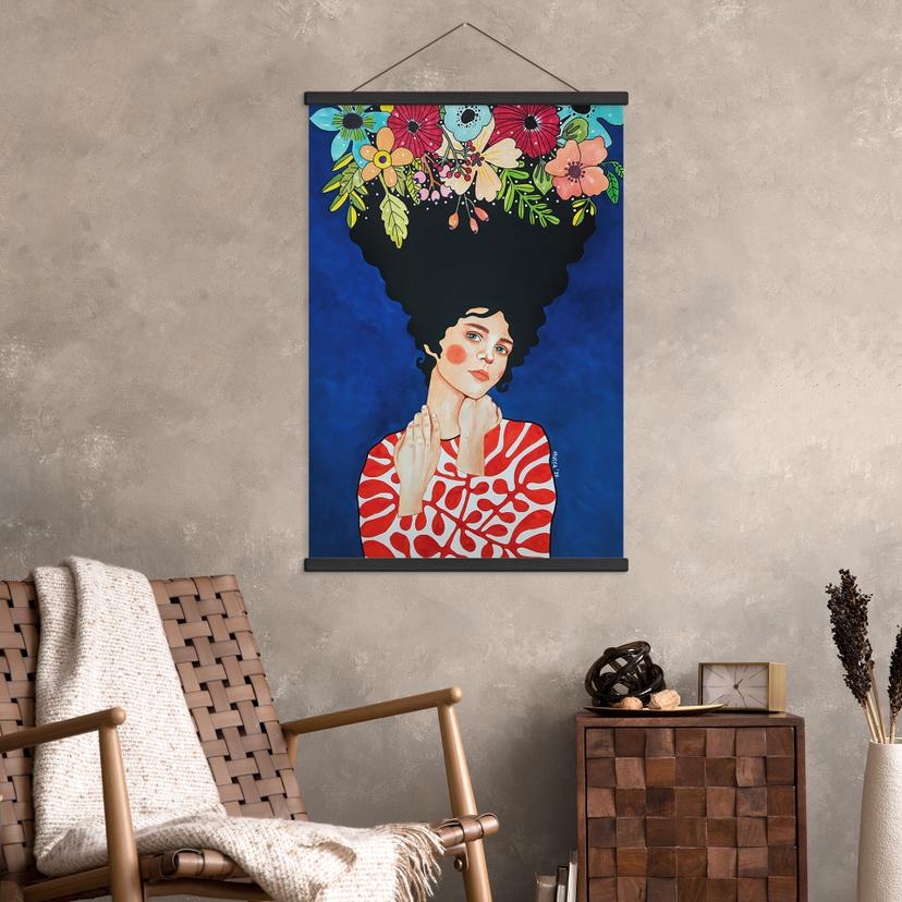 Stampe su tessuto di donna con fiori tra i capelli - Hülya