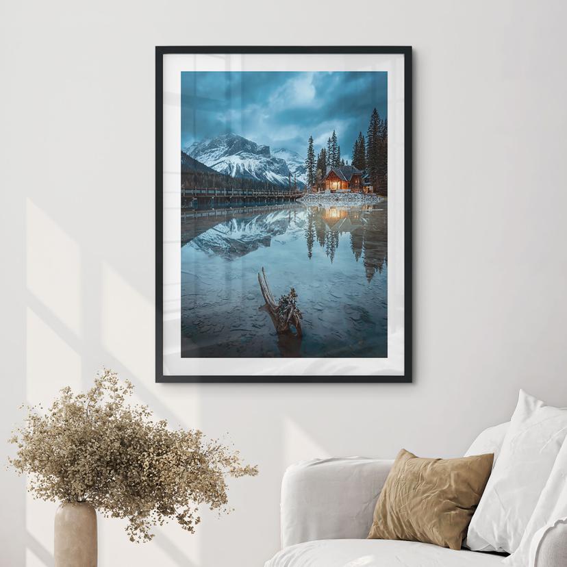 Poster Idillio montano su un lago serale - Bing Li