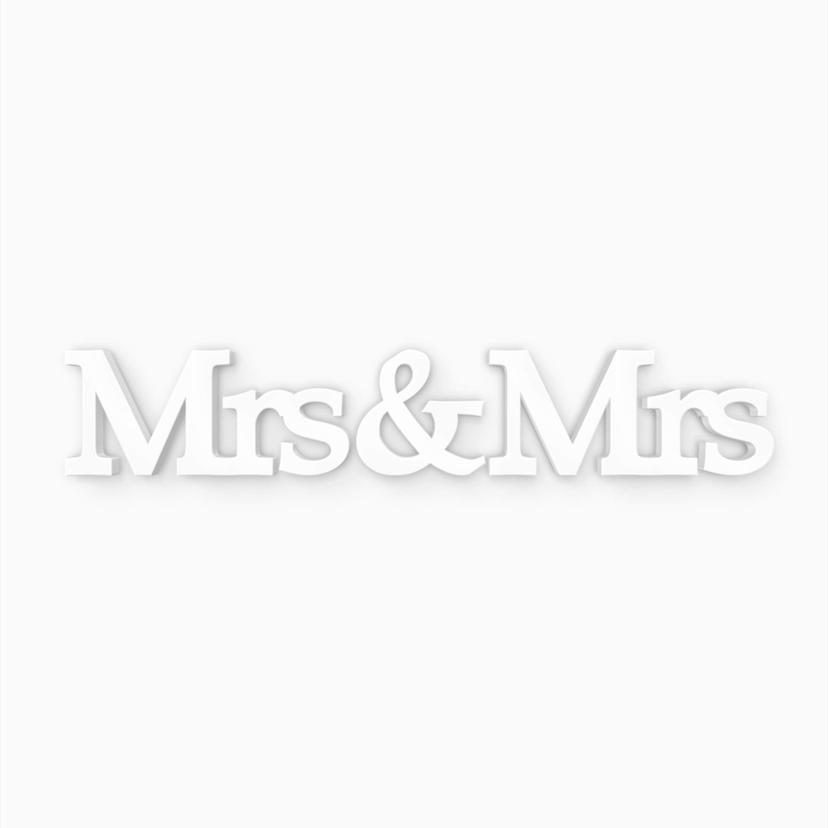 Dekorativa bokstäver 3D Mrs & Mrs serif
