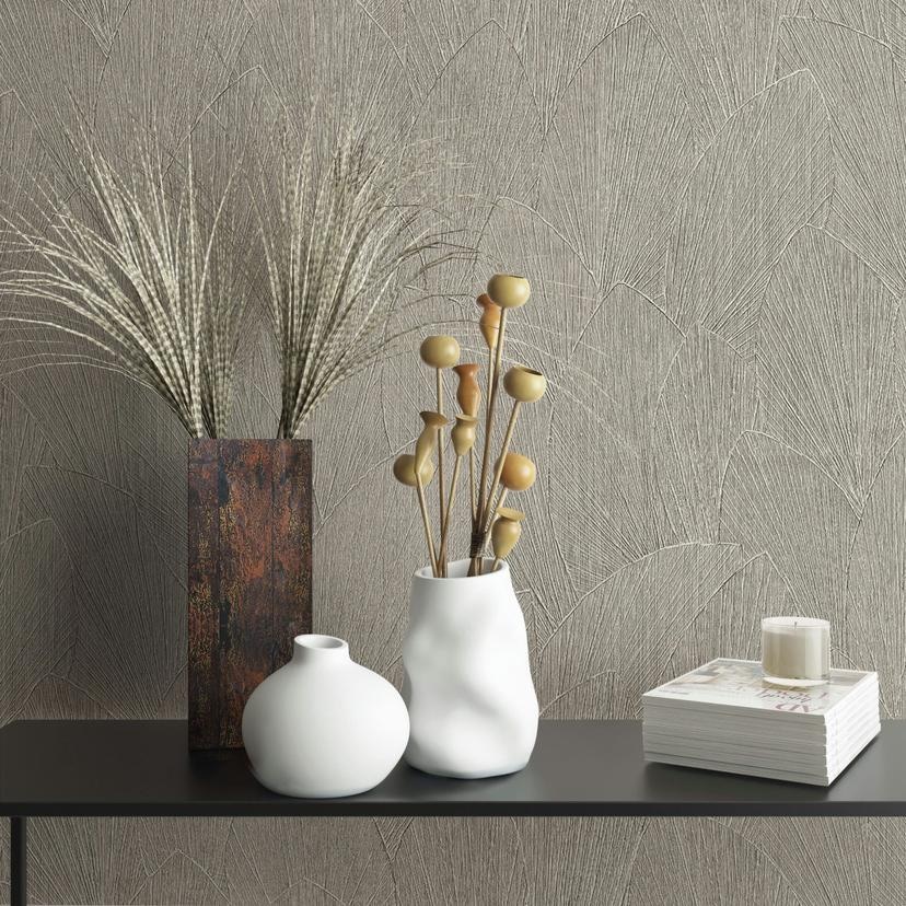 Non-woven tapet med struktureret bladmotiv grå blomstret