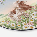 Billede Heste i blomsterengen - Kikki Belle - rund – print på aluminium (Alu-Dibond)