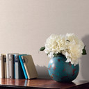 Non-woven vanlig beige sand tapet med en fin linne textur, subtilt modern och elegant