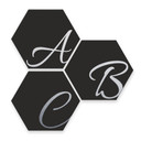 Hexagon bogstaver - Alu-dibond Sølveffekt, sort