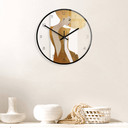 Wanduhr aus Glas - Kubistika - Die Dame im goldenen Kleid - Ø 30 cm