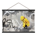 Affiche textile Enfant avec Bateau en Papier Street Art - Habib