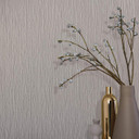 Non-woven tapet med moderne ensfarvet look og tekstur i hvid ensfarvet