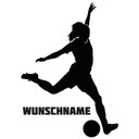 Sticker mural joueuse de football qui tire à personnaliser