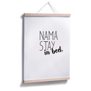 Plakat Namastay w łóżku