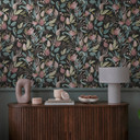 Tapeta w kwiaty COSMOPOLITAN czarno-różowa - nowoczesna botaniczna tapeta z włókniny