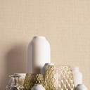 Papel pintado tejido-no tejido con textura en beige claro: elegancia sencilla para espacios modernos