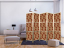 Japanischer Paravent, Raumteiler freistehend, Trennwand - Predatory Streaks: Red Tribal Inspired