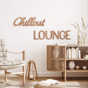 Drewniany napis nowoczesny salon chillout wykonany z drewna mahoniowego