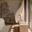 Bosbehang met boslandschap in beige - Ms Tiff