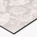 Blomstret stænkplade til køkken med vilde blomster i kridtlook beige - Bloomery Decor