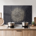 Panel szklany do kuchni Elegancka mandala w czerni i złocie - Bloomery Decor