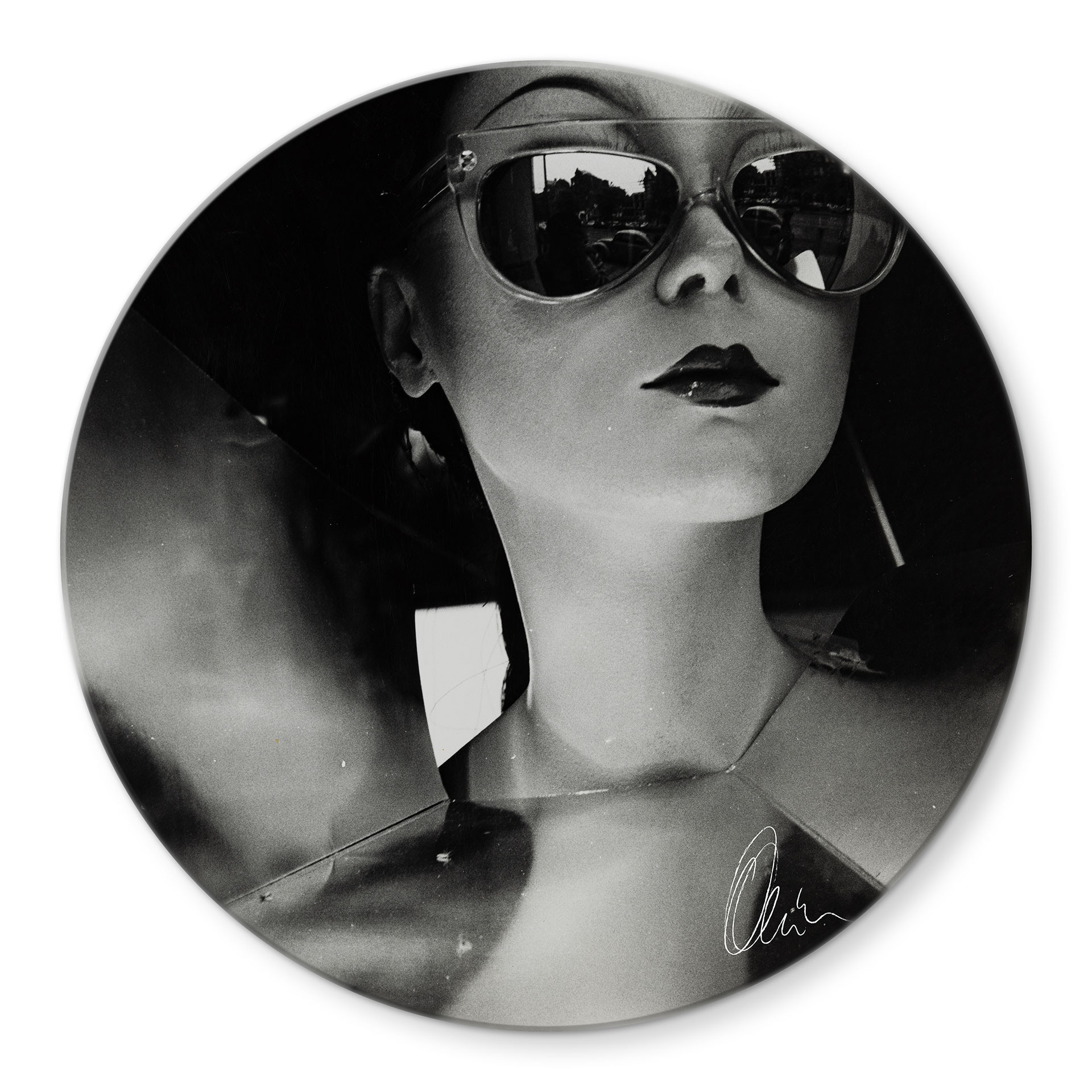 Glasbild Frau mit Sonnenbrille - Guido Maria Kretschmer Kollektion - Rund - Ø 70 cm