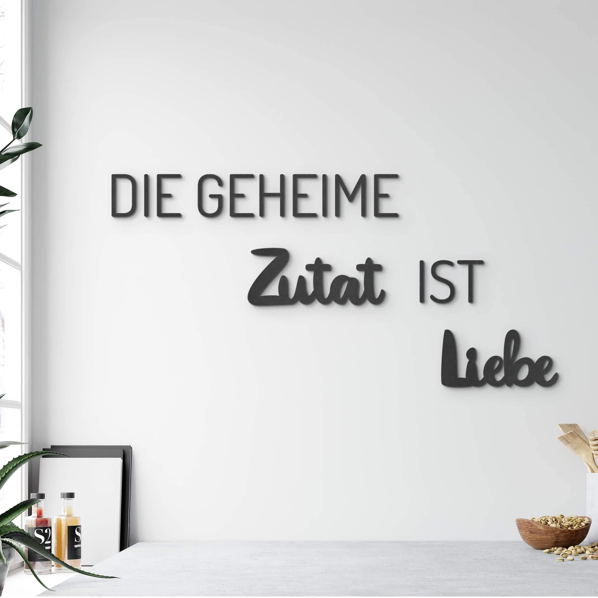 Küchendeko 'Die geheime Zutat ist Liebe' – MDF-Schriftzug für stilvolle Wandgestaltung
