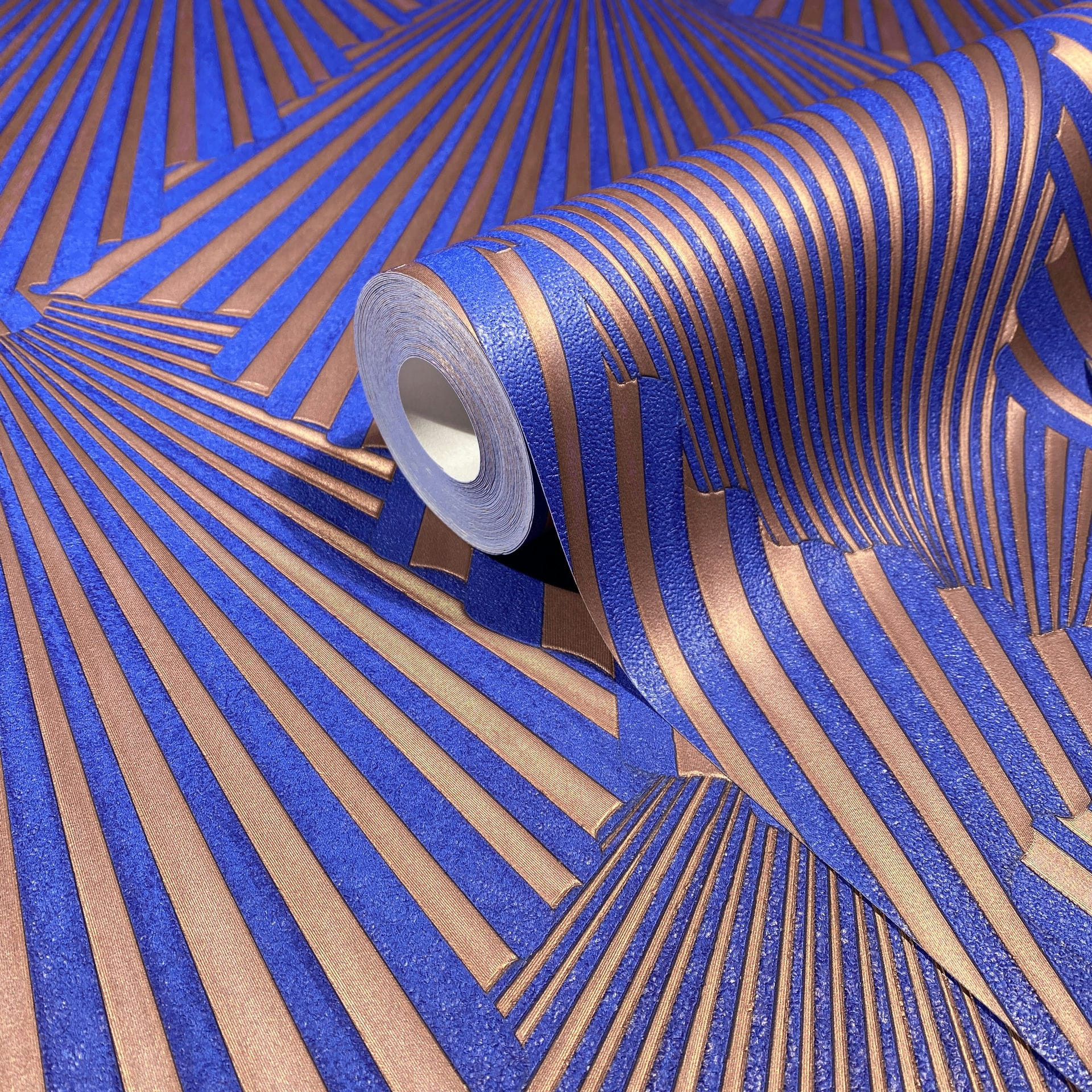 Vliesbehang 3D look, strepen grafisch geometrisch in blauw - Papis Loveday