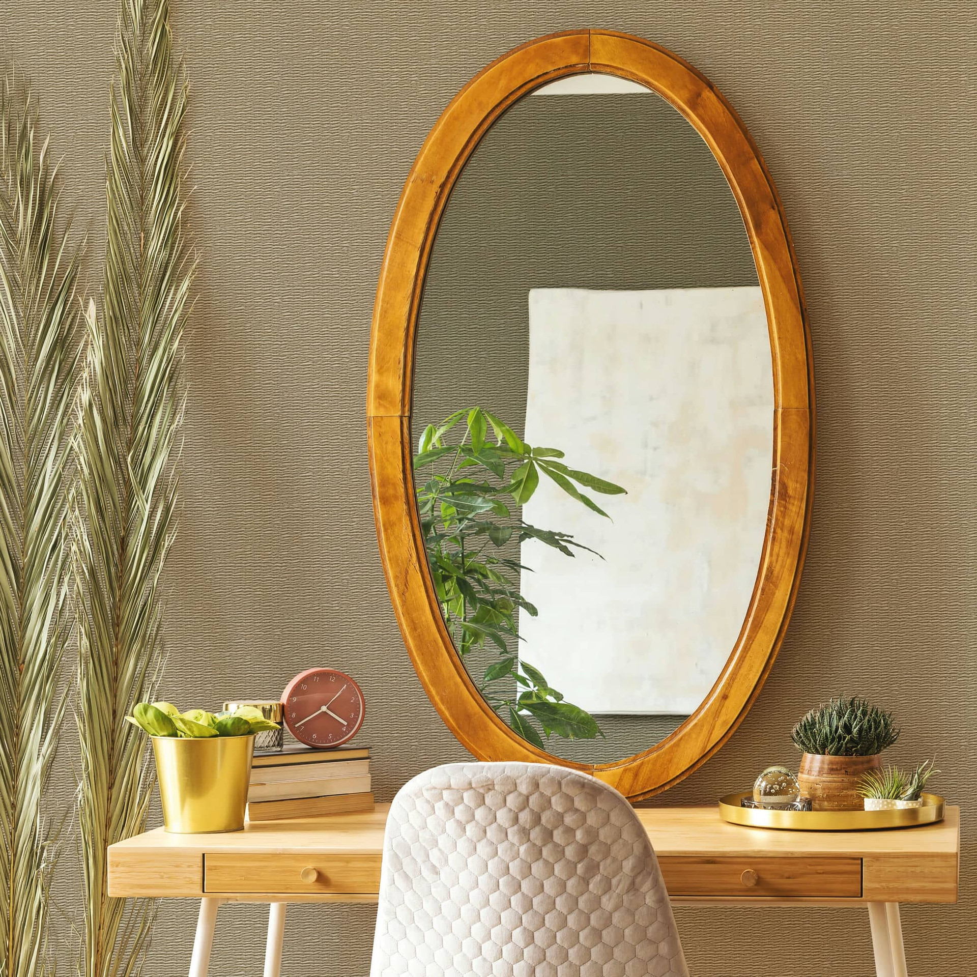 Vliesbehang met ingeweven houtlook beige textiel look