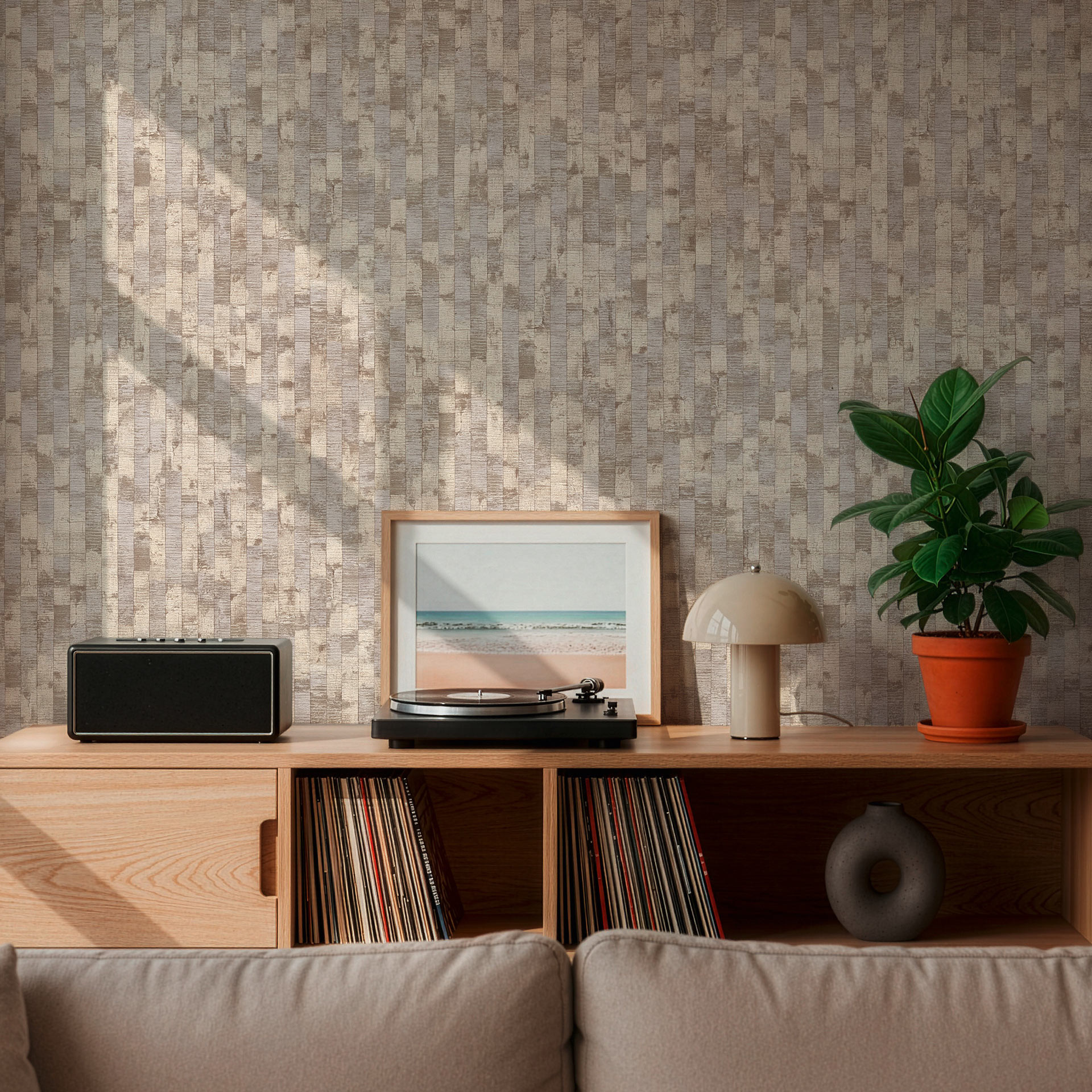 Vliesbehang Daniel Urban Lines beige crème grijs metallic - strepen oppervlaktestructuur hal