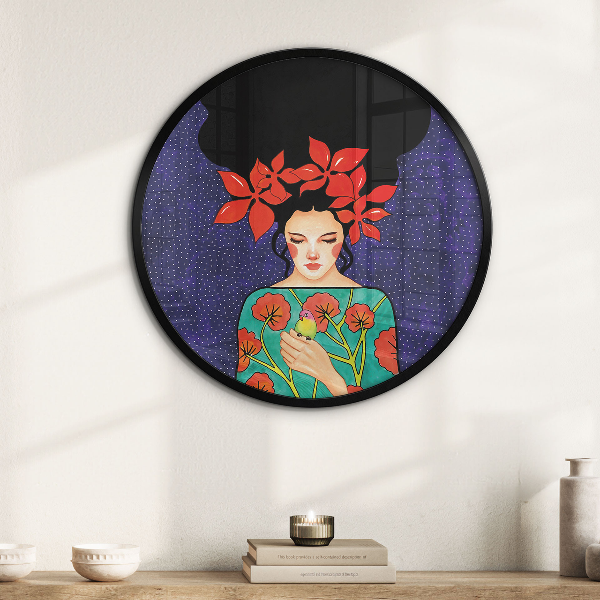 Poster Femme à la couronne de fleurs rouges et à l'oiseau - Hülya - Rond