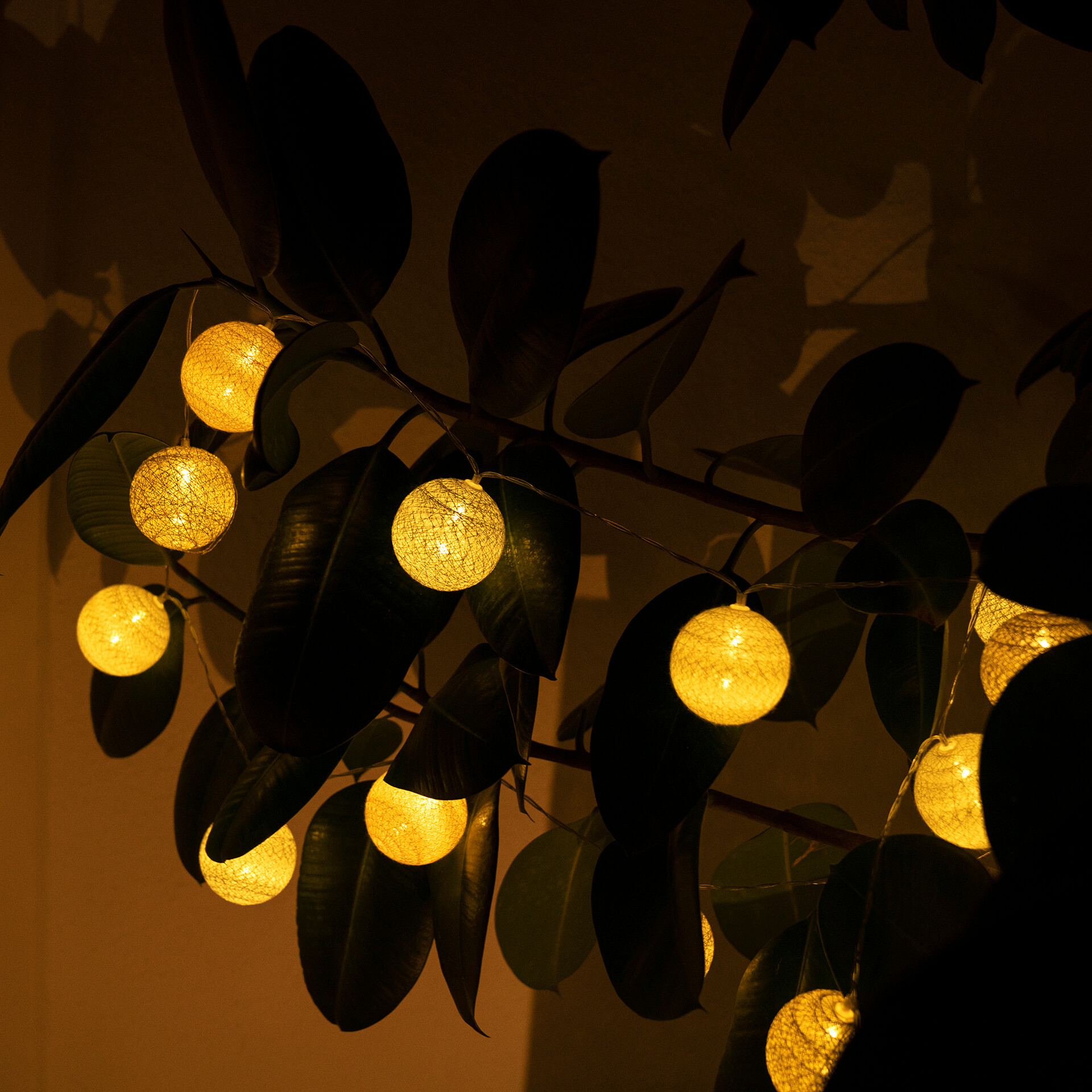Cotton Ball Lights LED-Lichterkette gelb 20-teilig