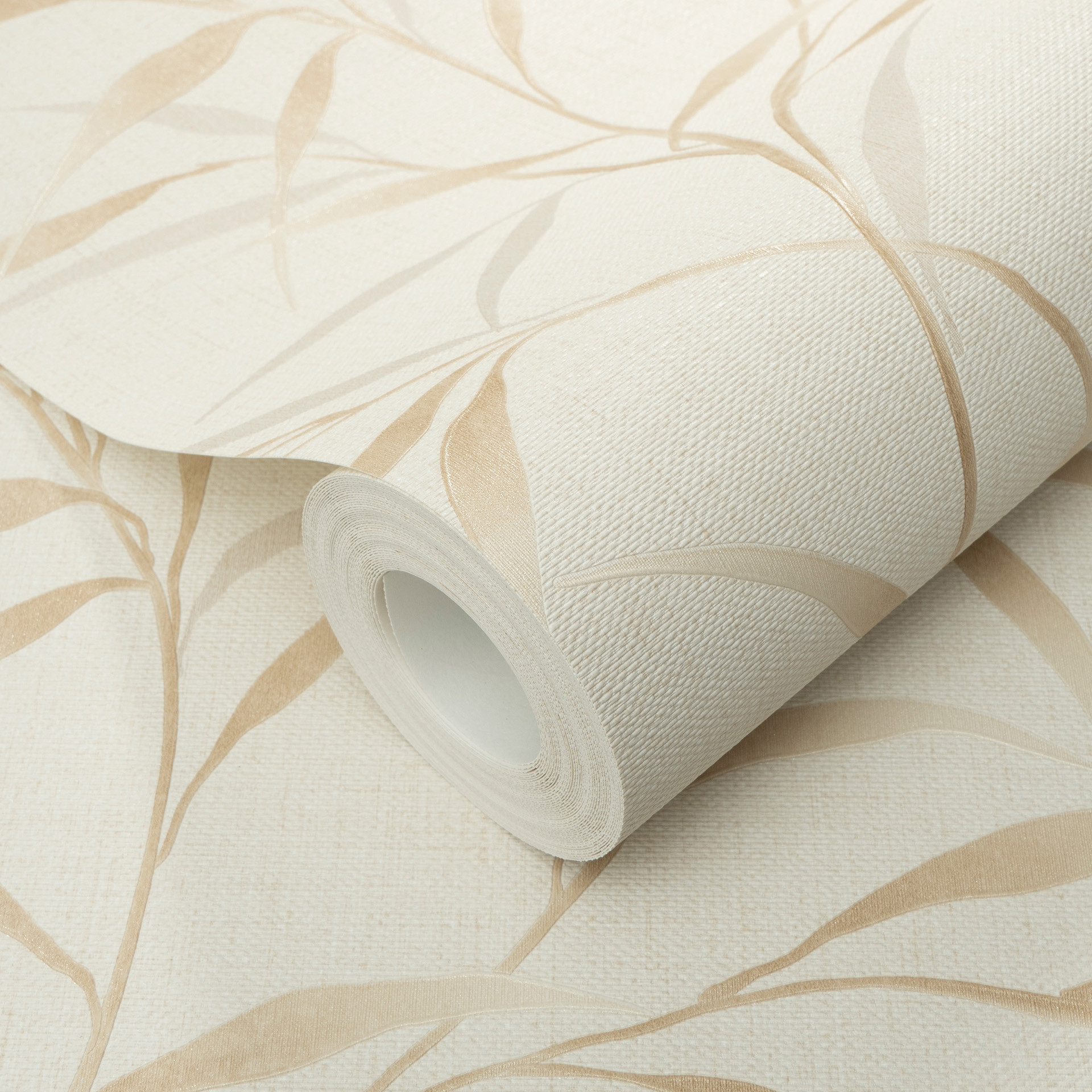 Guido Maria Kretschmer bladmotief behang Yamato Fashion for Walls 5 beige