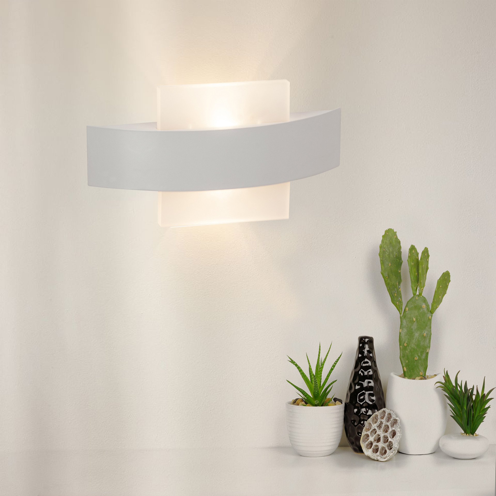 Wandleuchte Nora, weiß, 13,6 x 25,5 cm, Metall Wandlampe