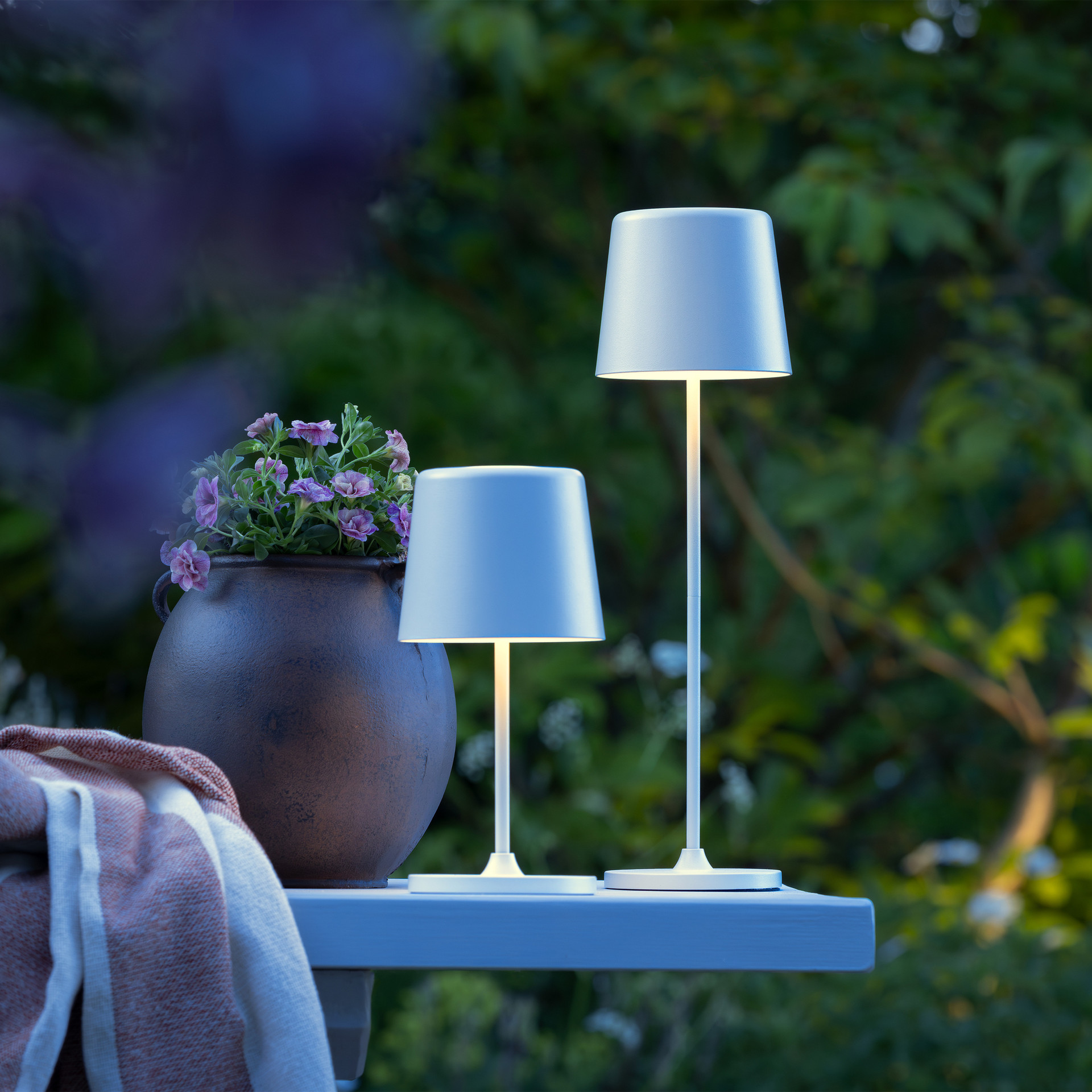 Tischleuchte Cosy, weiß, 10 x 37 cm, Metall weiße Outdoor Tischleuchte