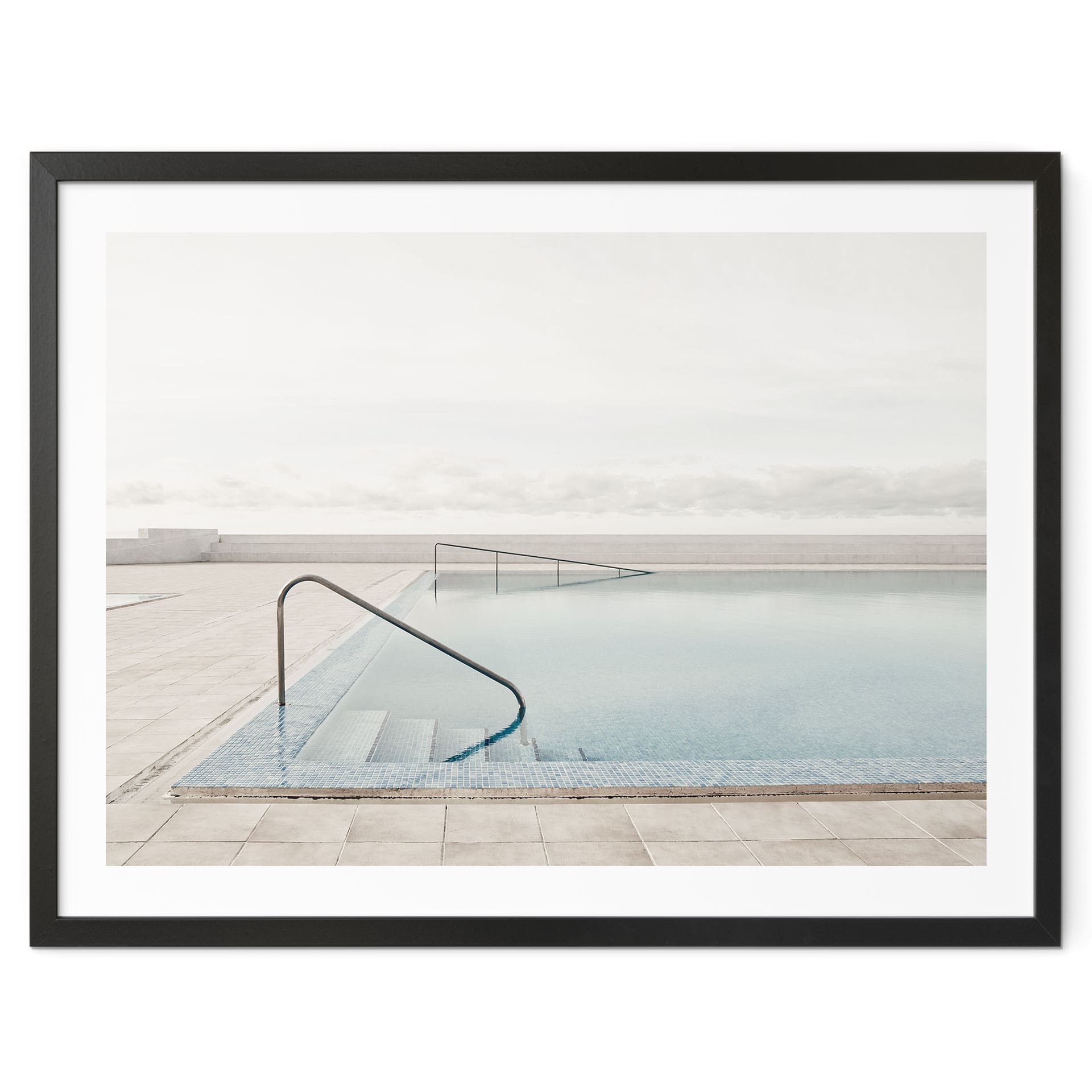 Poster Piscine à débordement avec vue sur les nuages - Steinkopff