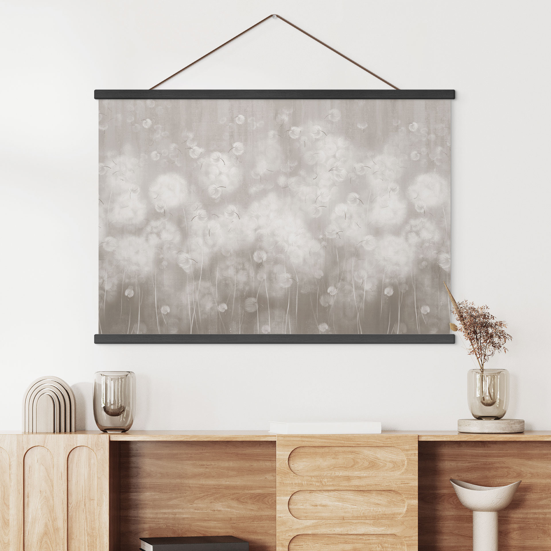 Textielposter Paardenbloemendroom in beige - Ms Tiff