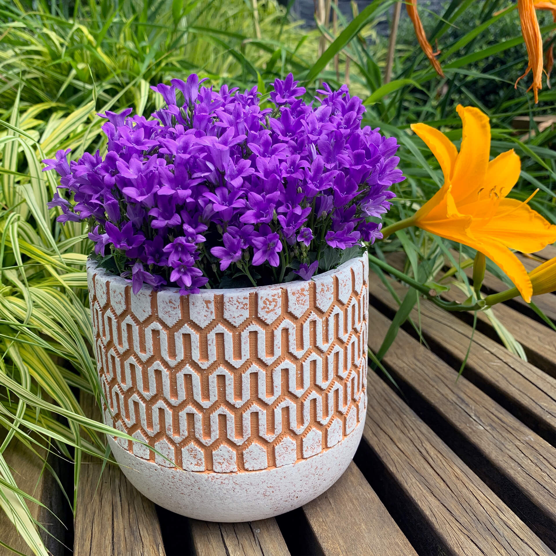 Geometrische Struktur Übertopf orange - 15x15 cm