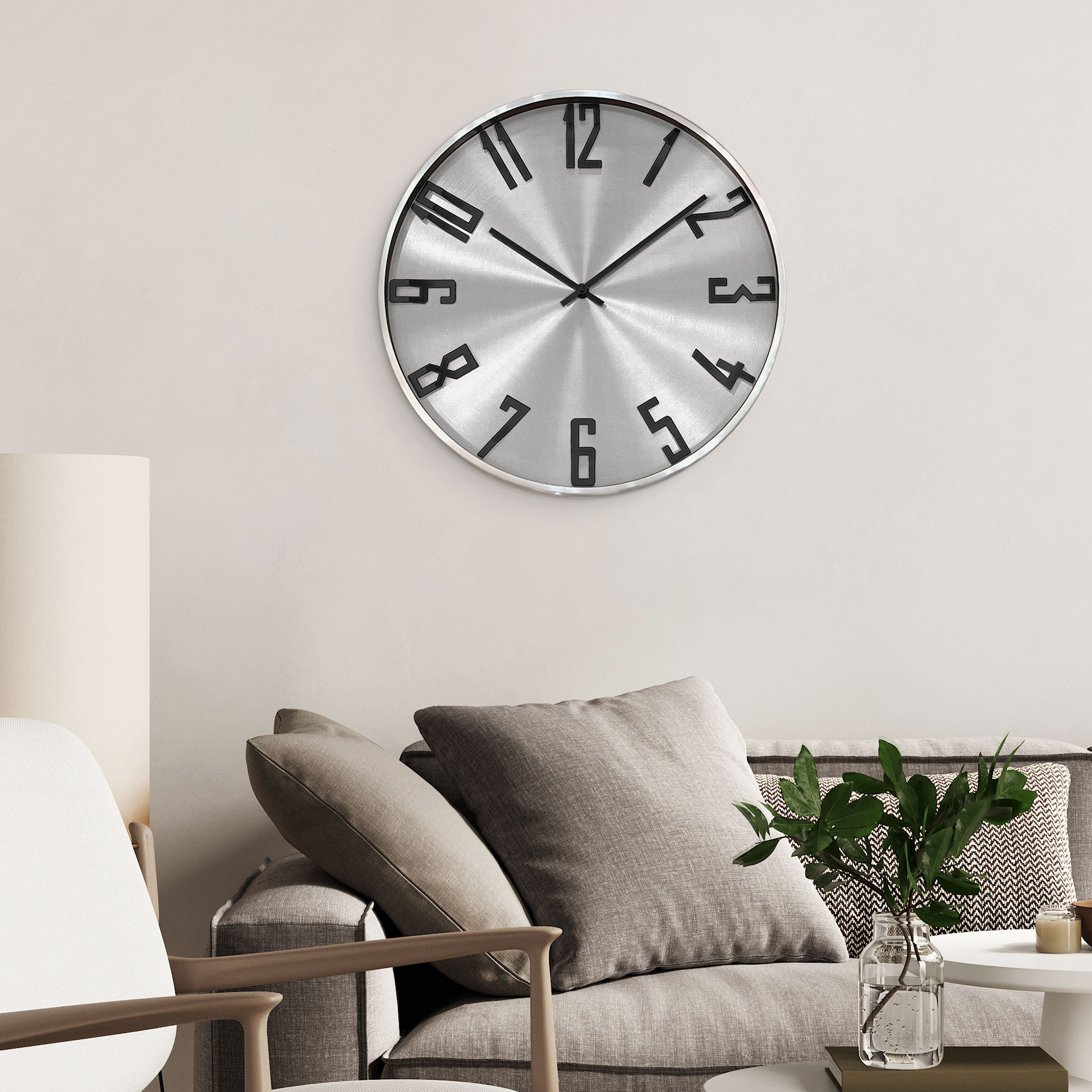 Moderne Wanduhr im Metallic-Look aus Aluminium, silber | Ø 30 cm