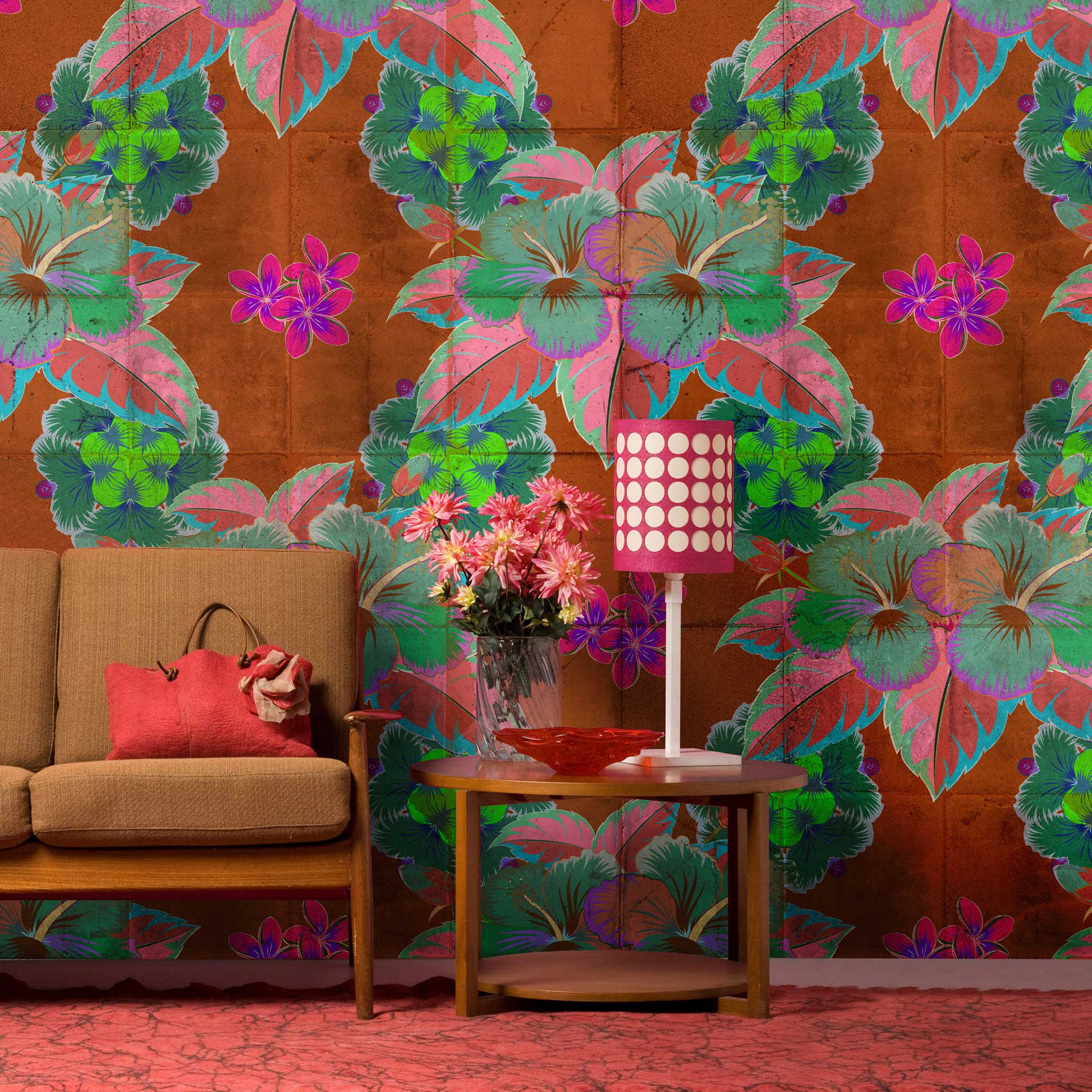 Tropisch bloemen behang - turquoise & roze op terracotta - vlies