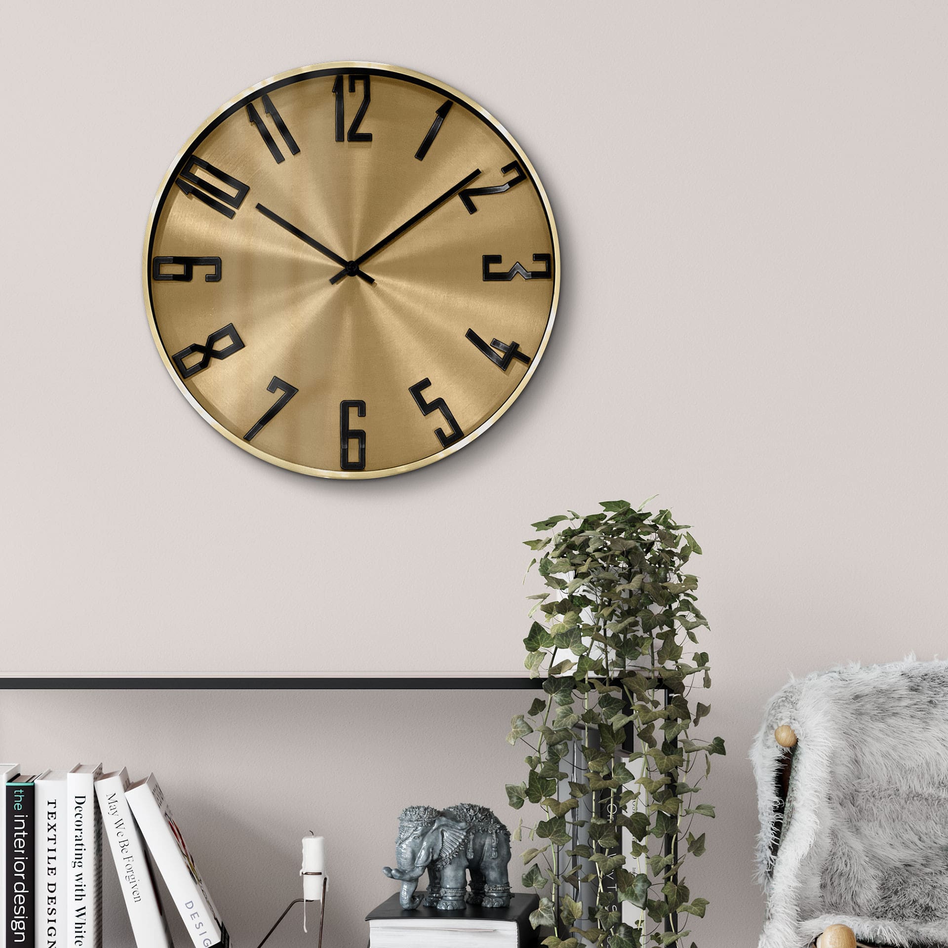 Moderne Wanduhr im Metallic-Look aus Aluminium, gold | Ø 30 cm