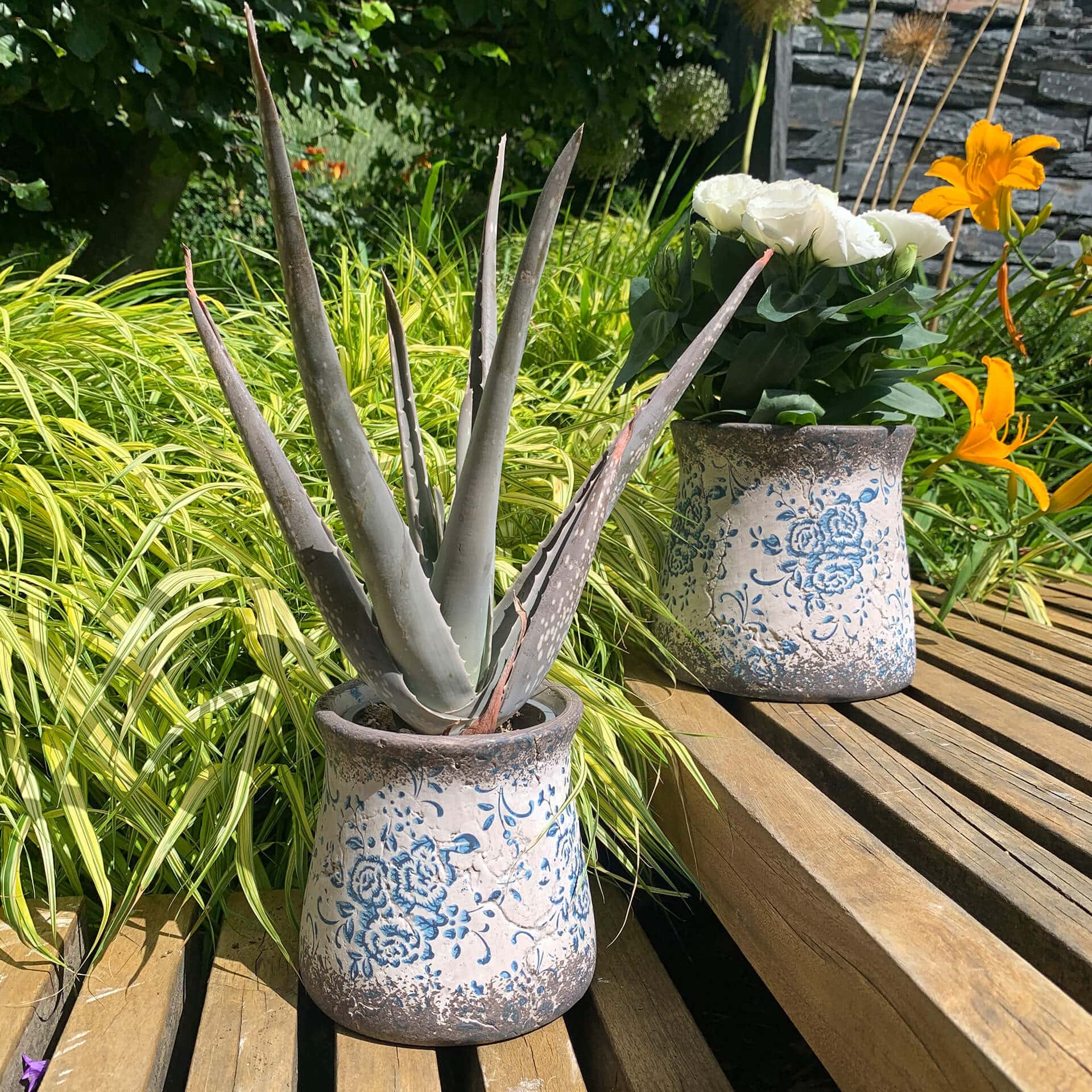 Vintage Blumentopf Beton Florales Muster