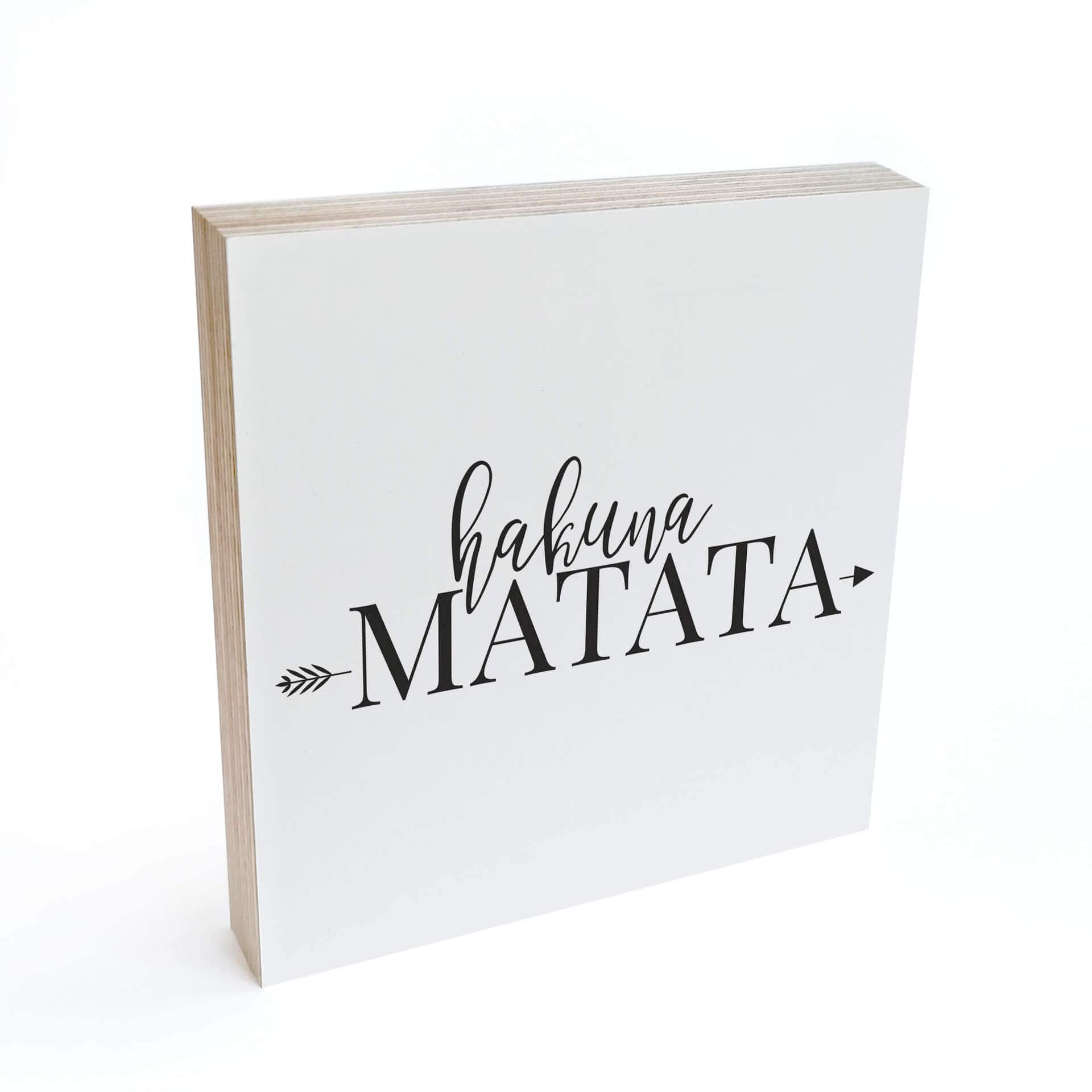 Billede af træ til at sætte op - Hakuna Matata med pil - 15x15 cm