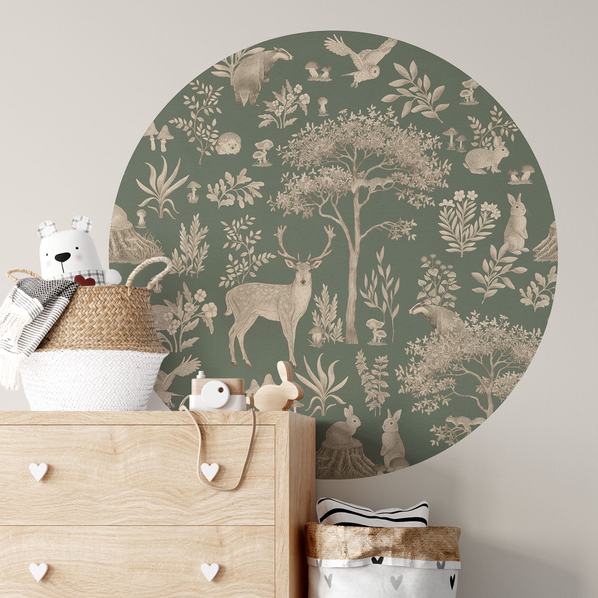 Wandtattoo Bezaubernder Wald mit Tieren - Vintage grün - Kikki Belle - Rund