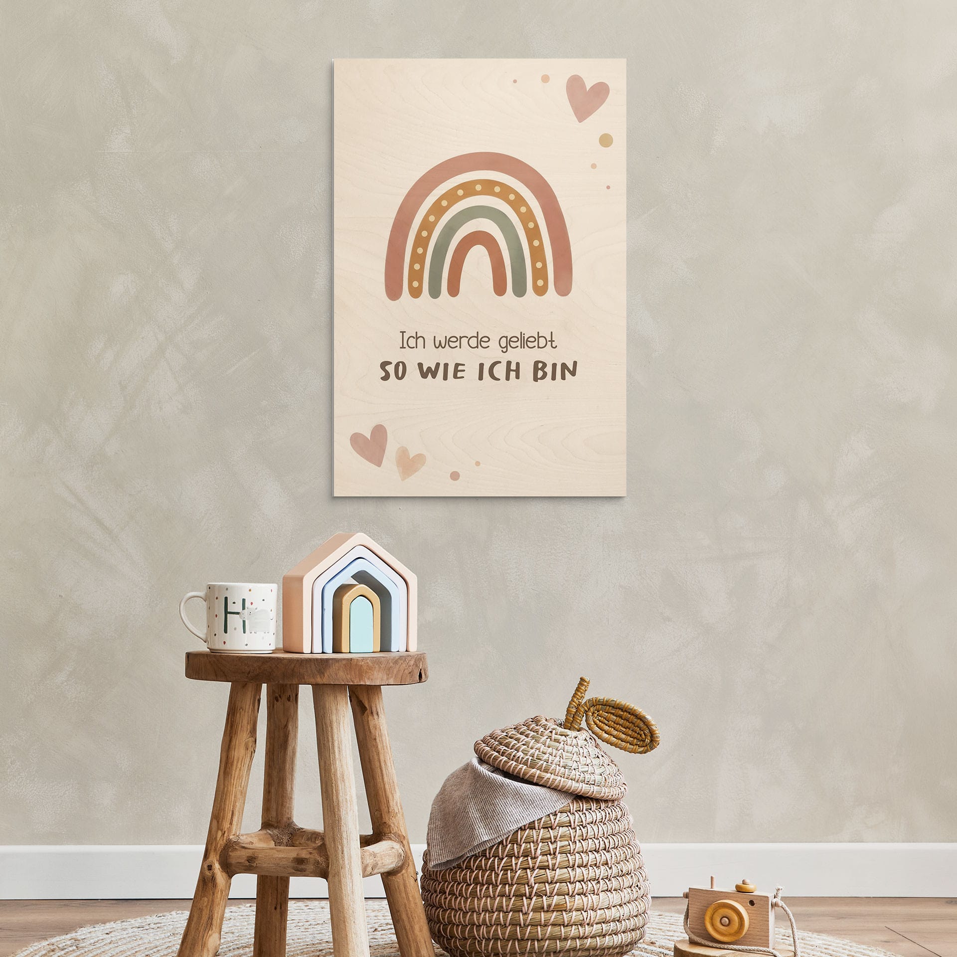 Holzbild mit Boho-Regenbogen - Glaubenssatz 'Ich werde geliebt' fürs Kinderzimmer