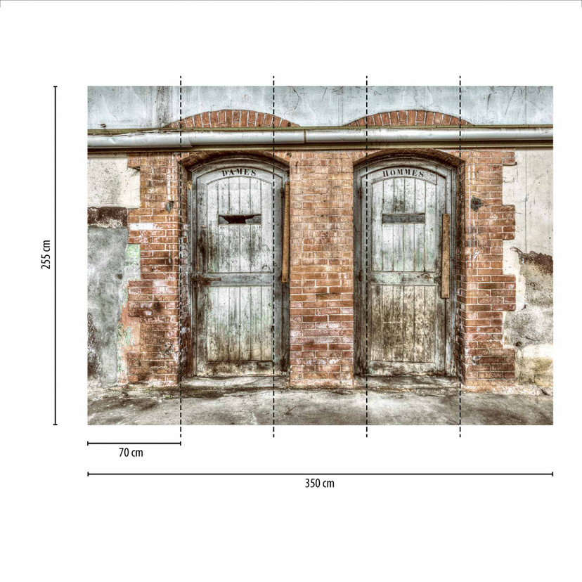Fototapeta industrialna OldRestroom2 w kolorze szarokremowym - włóknina Designwalls 2 - 2,55 x 3,5 m