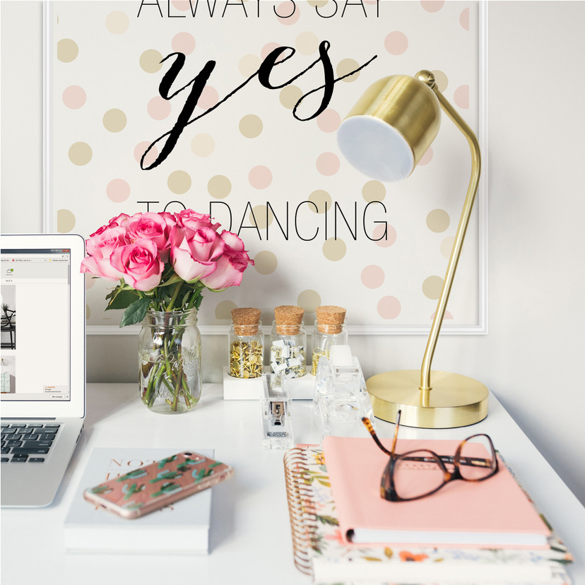 Wallprint Confetti & Cream - Always say yes to dancing