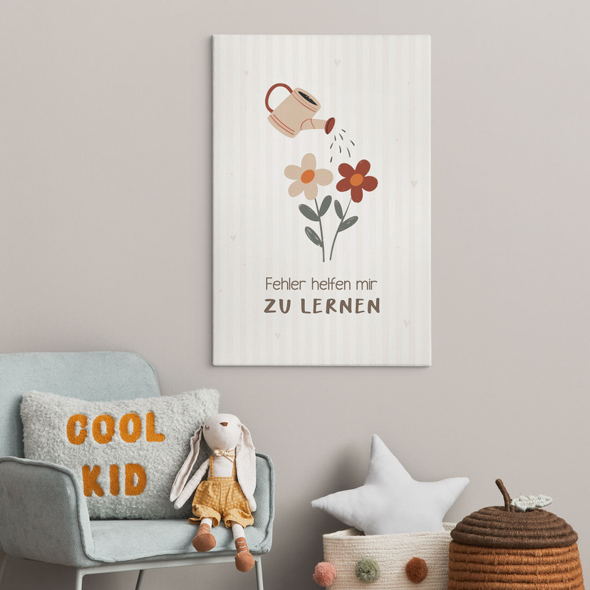 Leinwandbild mit Gießkanne und Blumen - Affirmation 'Fehler helfen mir zu lernen'